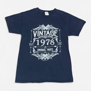 Fruit of the loom navy Medium size (width 17in, length 25in) T shirt